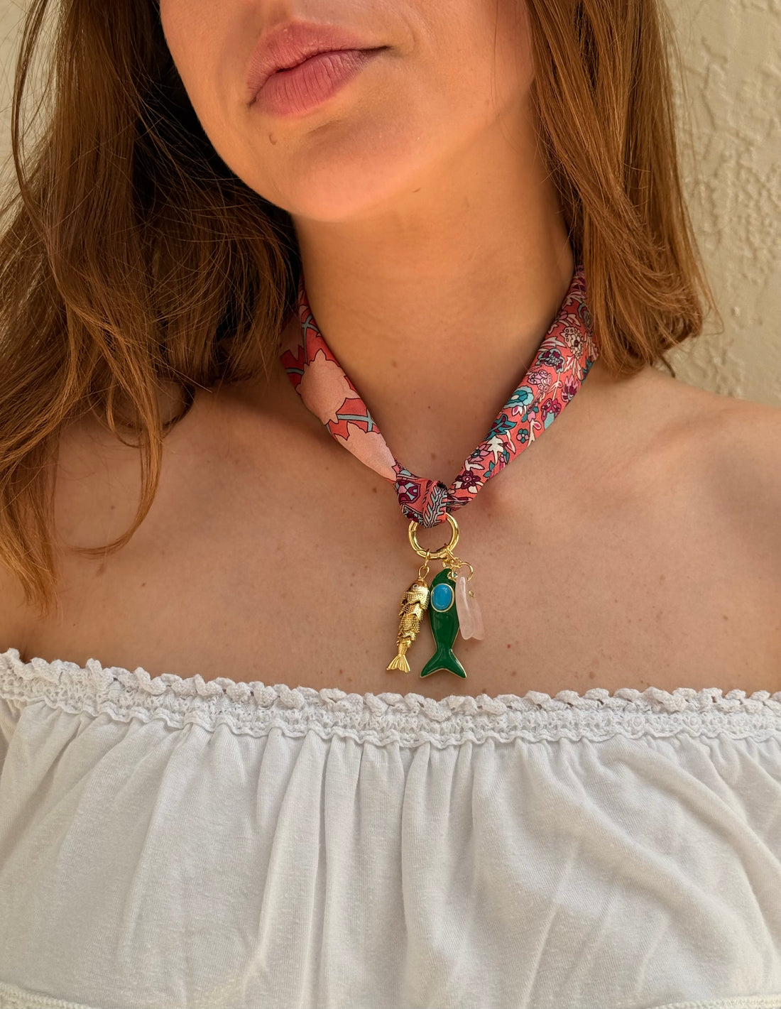 Les Trois Poissons Scarf Necklace