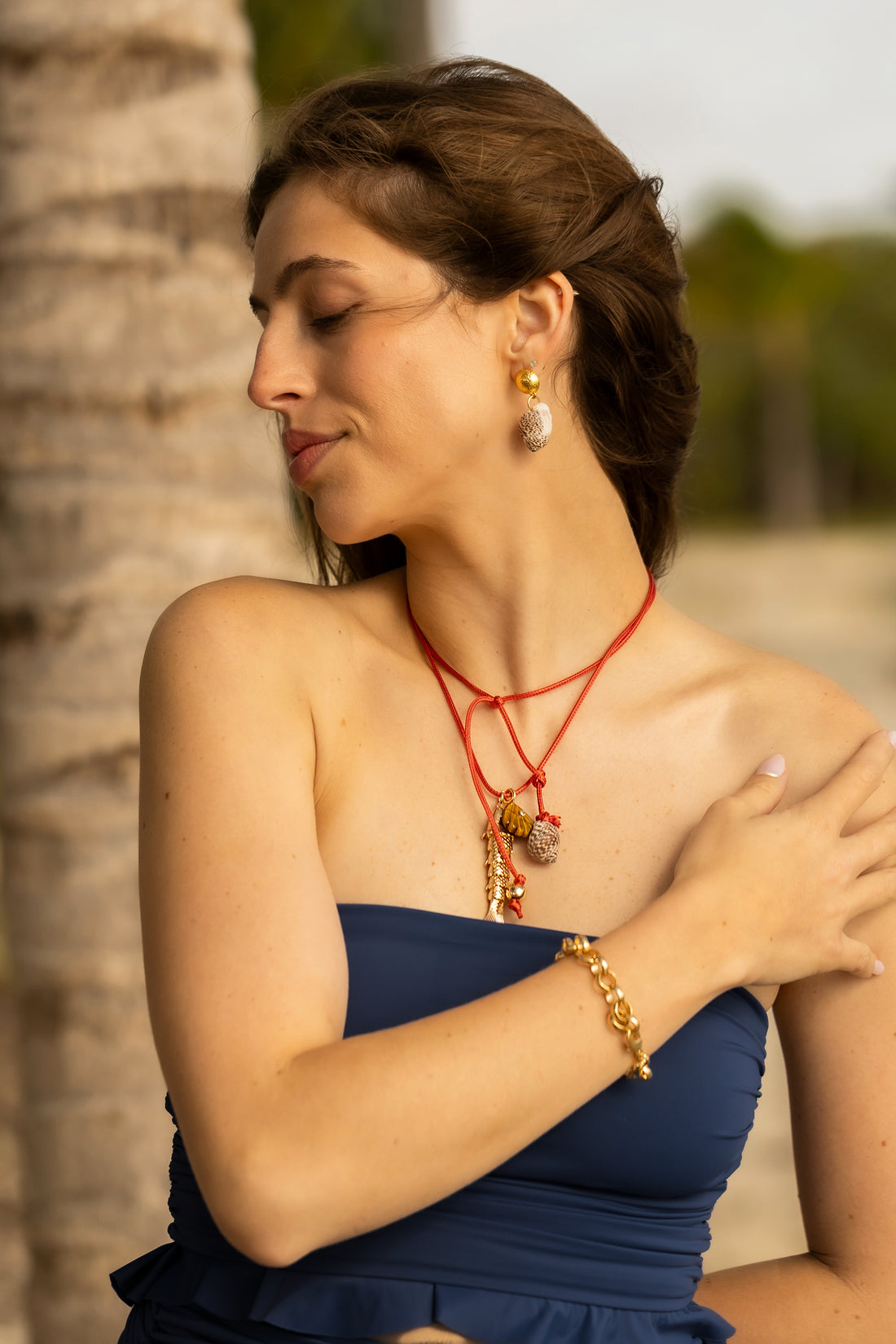 Fish & Tiger’s Eye Scallop Shell Rope Necklace