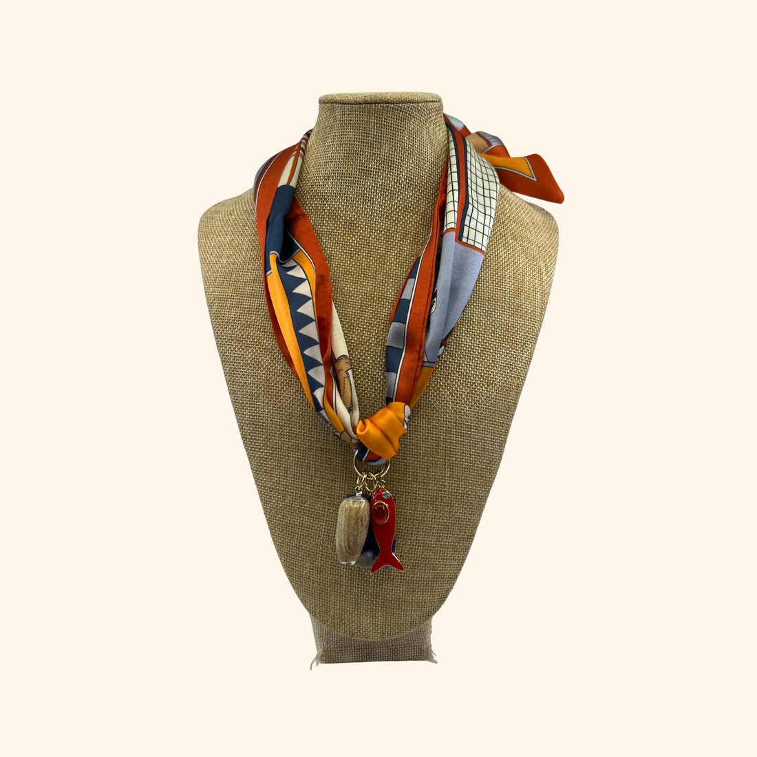 Coquille Méditerranée Scarf Necklace