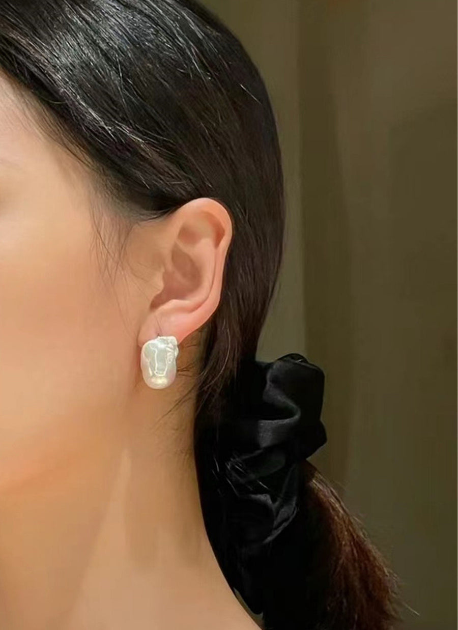 Fresh Water Pearl Earrings