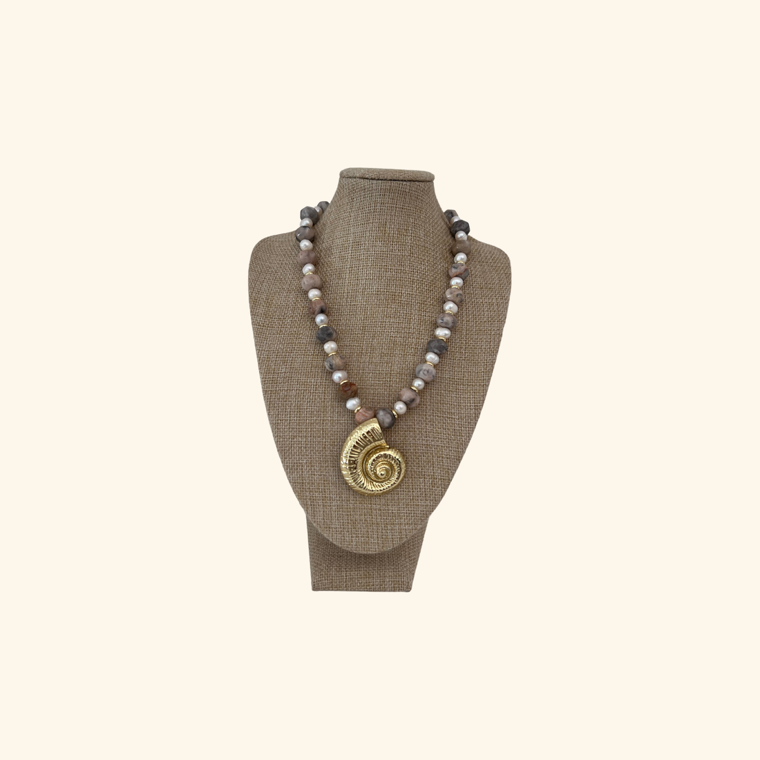 Golden Turbo Shell Drift Necklace