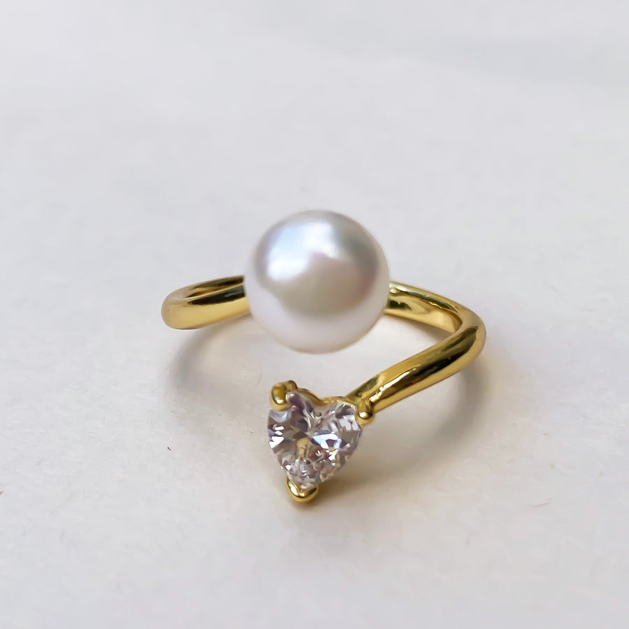 Pearl and Diamond Heart Ring