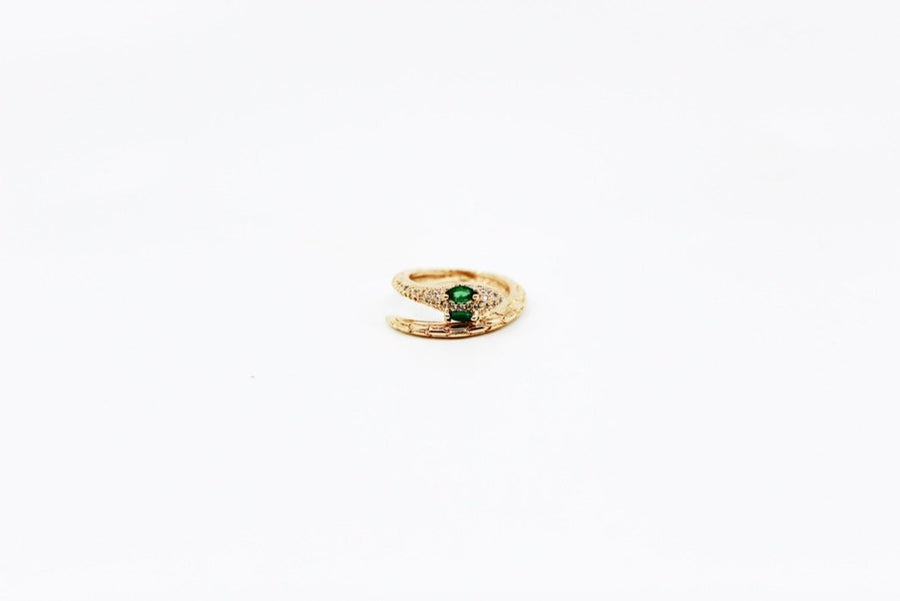 adjustable brazilian gold plated snake design ring with cz & emerald detail; Stunning green and gold ring; diamond detail ring; emerald detail ring; diamond and emerald snake ring; diamond and emerald ring; snake design ring; diamond jewelry; green jewelry; gold jewelry; miami; miami jewelry; affordable jewelry
