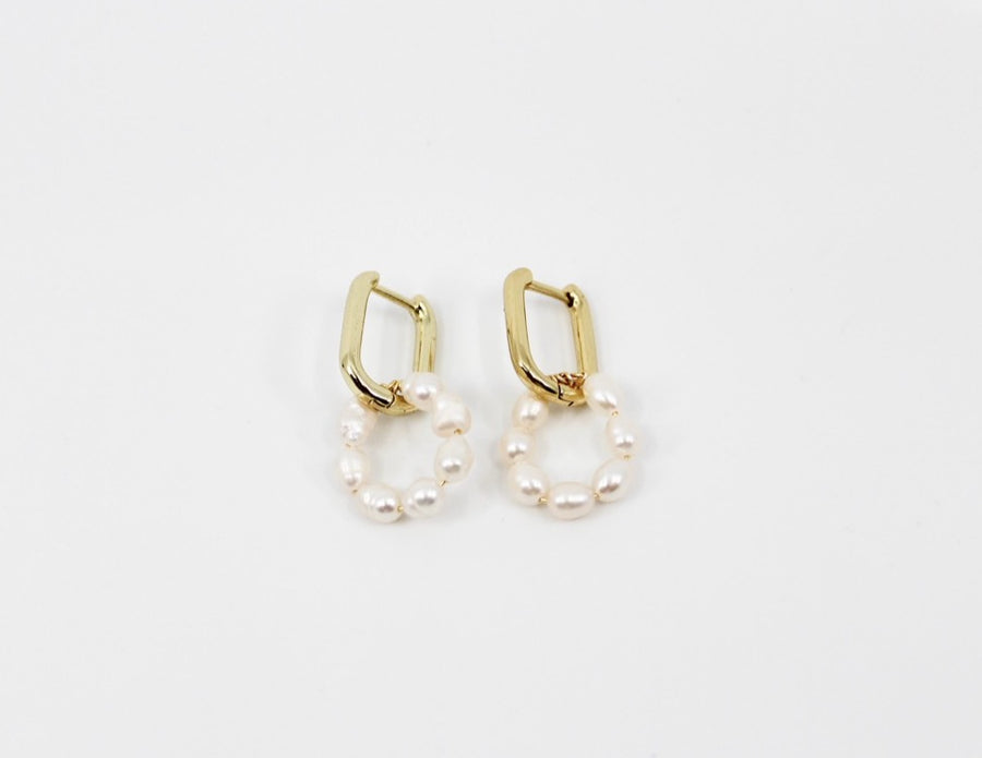 Pearl and gold plated tiff link hoops; miami; miami jewelry; handmade jewelry; handmade earrings; diamond; gold; pearl; tf link; tf earrings; mini hoop earrings; affordable jewelry